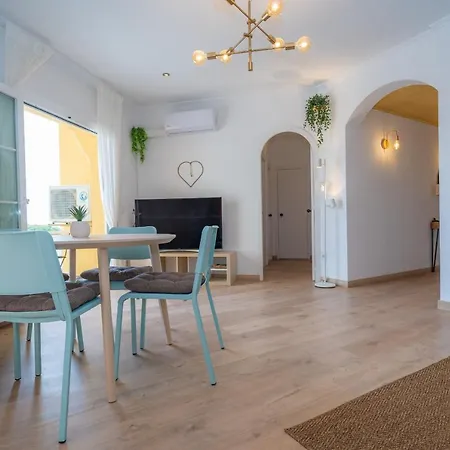 Apartment Homeholidaysrentals Eiffel - Costa Barcelona *
