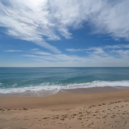 Homeholidaysrentals Eiffel - Costa Barcelona Apartment Pineda de Mar