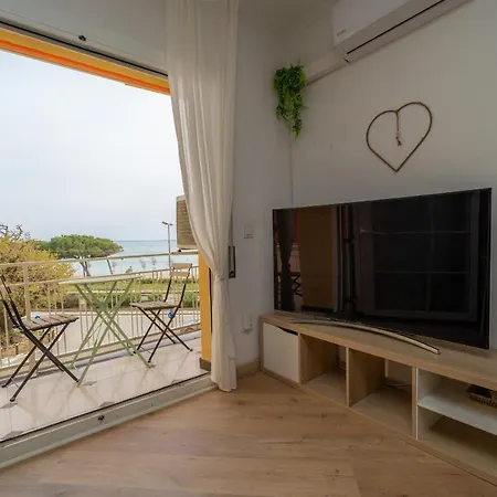 Homeholidaysrentals Eiffel - Costa Barcelona Pineda de Mar