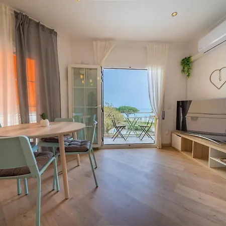 Homeholidaysrentals Eiffel - Costa Barcelona *