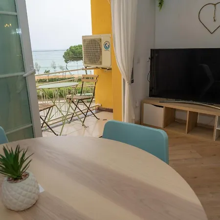 Апартаменты Homeholidaysrentals Eiffel - Costa Barcelona