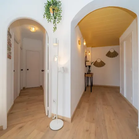Homeholidaysrentals Eiffel - Costa Barcelona *