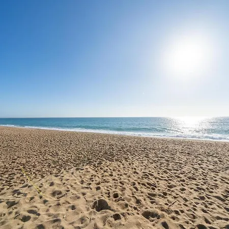 Homeholidaysrentals Eiffel - Costa Barcelona Апартаменты