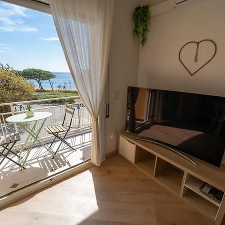 Homeholidaysrentals Eiffel - Costa Barcelona Пинеда-де-Мар